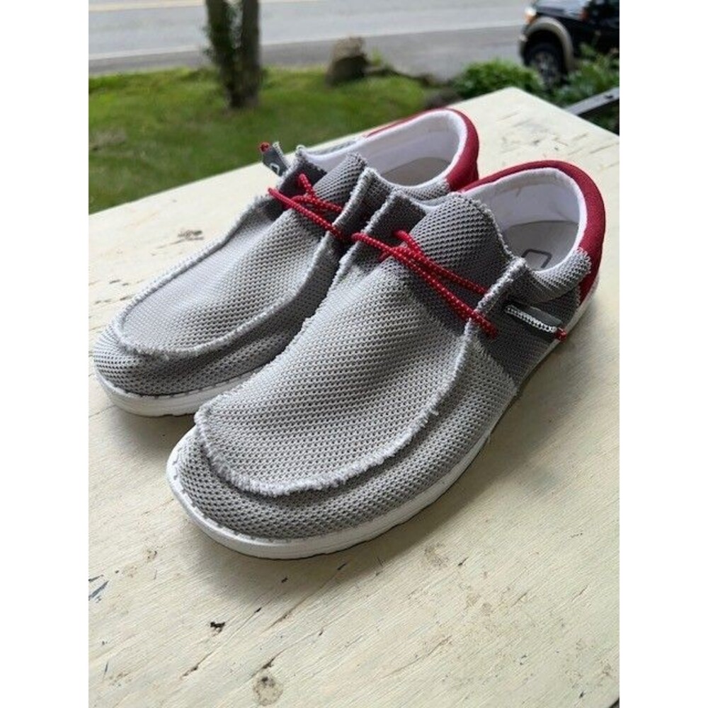 Hey Dude Wally Sox Mens Size 10 Gray Red Knit Slip On Loafers - Picture 2 of 11